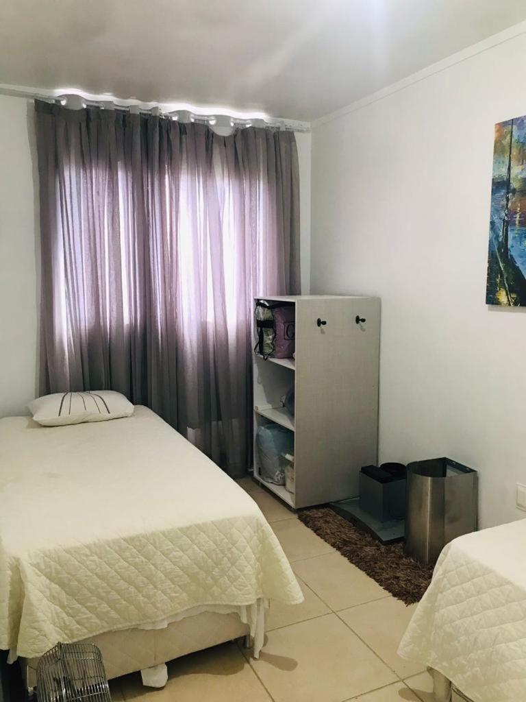 Apartamento Na Palhoca, Com Vista O Mar, Proximo A Mercados, Padarias E Farmacias. *